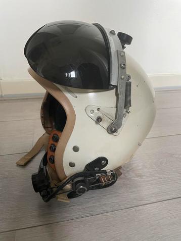 P4 KLu helicopter helm beschikbaar voor biedingen