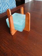 glazen onderzetters in houten standaard, Huis en Inrichting, Ophalen, Gebruikt, Glas of Kopje