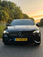 Mercedes-Benz A-Klasse A 250 e 218pk 8G-DCT 2023 Zwart, Auto's, Mercedes-Benz, 4 cilinders, Plug-in hybride, 1600 kg, Geïmporteerd