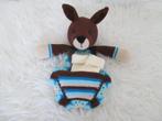 Gehaakt knuffeldoekje kangeroe met sokjes (knuffel), Ophalen of Verzenden, Nieuw
