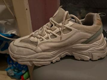 Sneakers Maat 40 beschikbaar voor biedingen