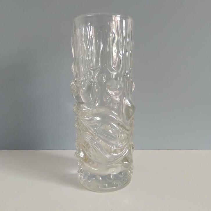 Vintage jaren 70 persglas vaas | Dragon vase, Huis en Inrichting, Woonaccessoires | Vazen, Gebruikt, Overige kleuren, Minder dan 50 cm