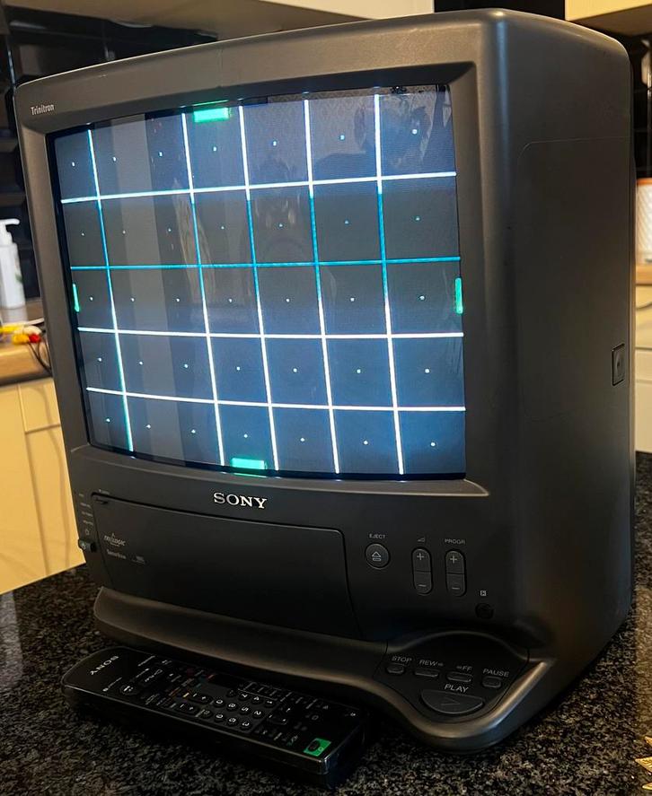 Sony trinitron met VHS speler + orginele afstandsbediening, Audio, Tv en Foto, Vintage Televisies, Gebruikt, Sony, Ophalen