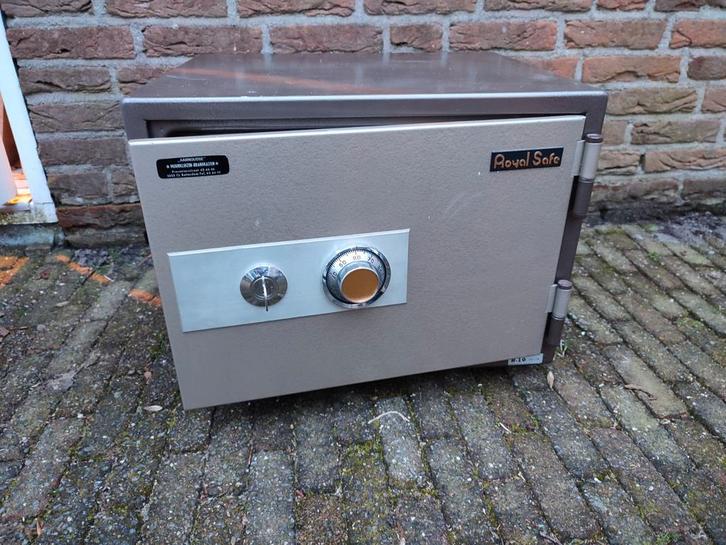 Royal Safe R10 - kluis/brandkast, Huis en Inrichting, Brandblussers en Brandkasten, Zo goed als nieuw, Ophalen