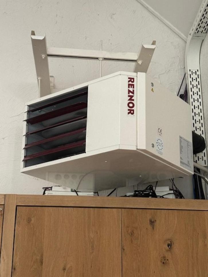 Reznor UDSA 015-2 gasheater •, Doe-het-zelf en Verbouw, Verwarming en Radiatoren, Zo goed als nieuw, Cv-ketel of Combi-ketel, 800 watt of meer