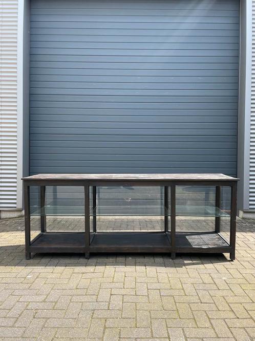 Antieke teakhouten open toonbank/vitrinekast, Huis en Inrichting, Woonaccessoires | Overige, Ophalen of Verzenden