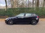 Alfa Romeo Giulietta 1.4 T Distinctive Autoimaat, Leer 170PK, Auto's, Alfa Romeo, Euro 5, Zwart, 4 cilinders, Leder en Stof