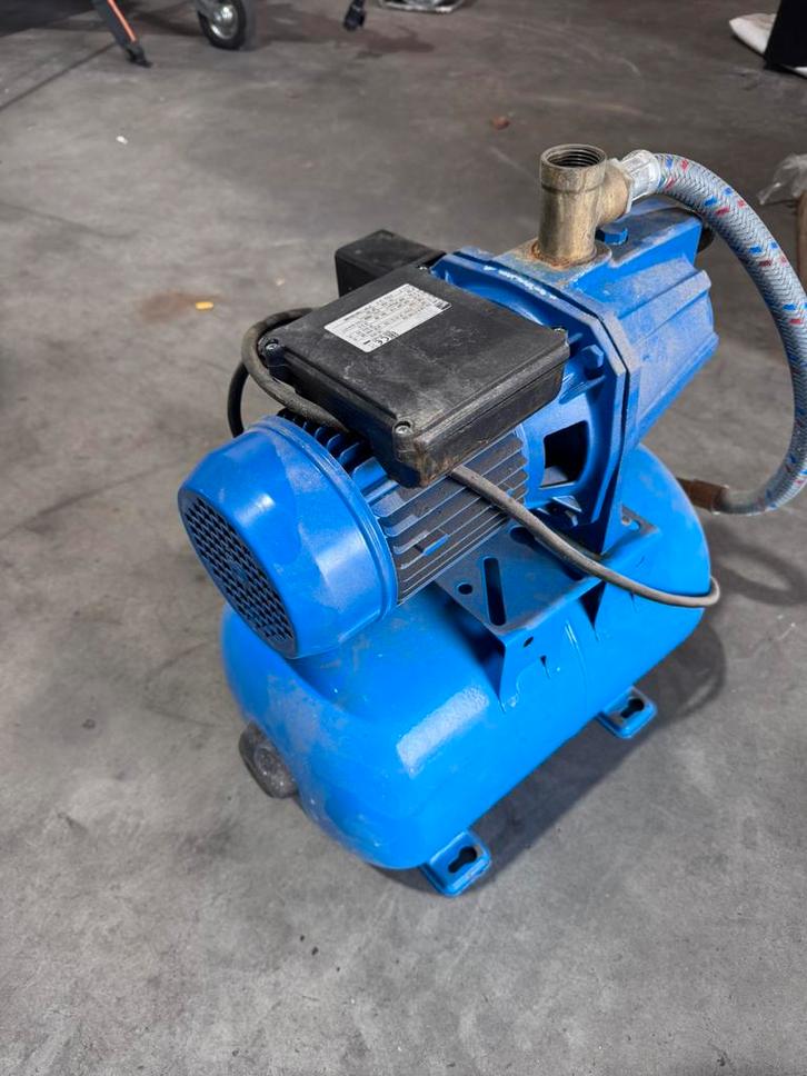 Ebara hydrofoorpomp | AGA 100, Tuin en Terras, Waterpompen, Zo goed als nieuw, Elektrisch, Hydrofoorpomp, Ophalen