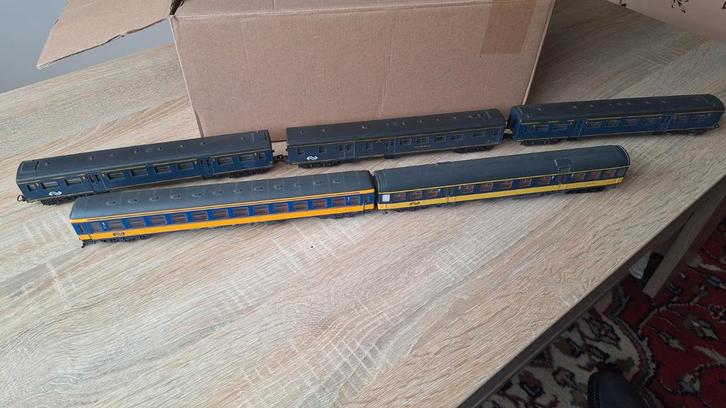 NS 5 H0 rijtuigen Fleischmann, Roco en Lima, gebruikte staat, Hobby en Vrije tijd, Modeltreinen | H0, Gebruikt, Wagon, Gelijkstroom