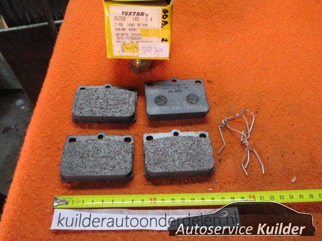 Remblokken voorzijde Mitsubishi Galant III Celeste Toyota Co, Auto-onderdelen, Remmen en Aandrijving, Toyota, Mitsubishi, Nieuw