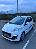 Peugeot 107 1.0 ACTIVE FACELIFT 12V 5DR 2013 Wit, Auto's, Peugeot, Voorwielaandrijving, 4 stoelen, Origineel Nederlands, Handgeschakeld