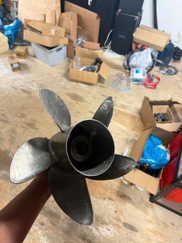 Mercury Highfive 23p beschikbaar voor biedingen