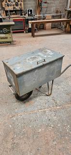 Gereedschap kruiwagen, Ophalen, Gebruikt