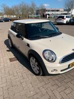 Mini Coopr One 2008 Wit lees de beschrijving, Auto's, Voorwielaandrijving, 4 stoelen, Wit, Origineel Nederlands