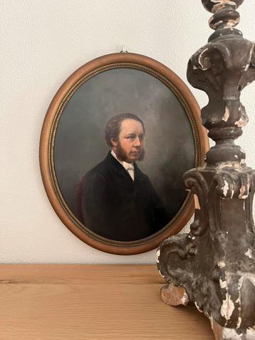 Antiek schilderij portret olieverf op paneel beschikbaar voor biedingen