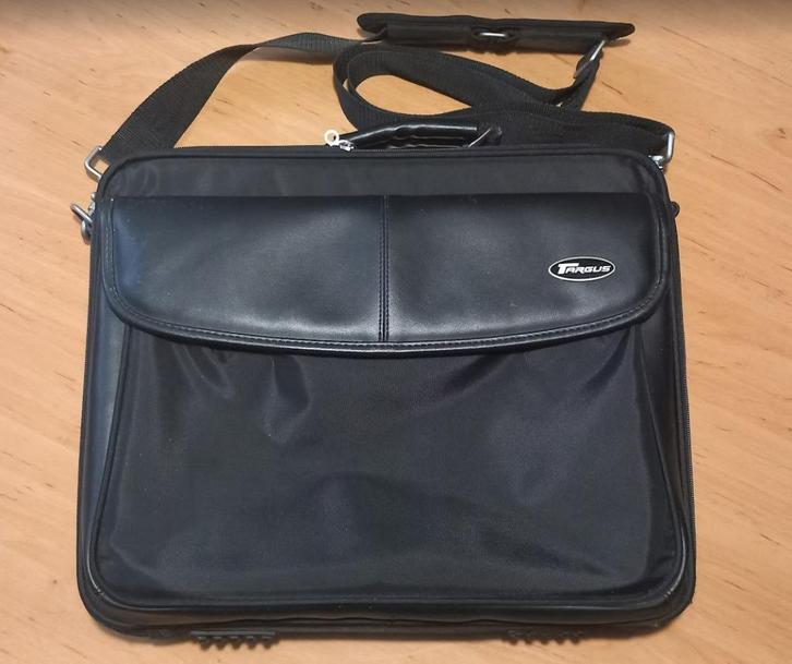 Targus Laptoptas 19" Laptopkoffer Laptopbag Briefcase Zwart, Computers en Software, Laptoptassen, Zo goed als nieuw, Ophalen of Verzenden