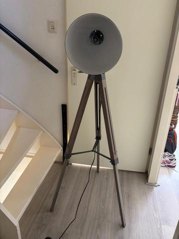 Vloerlamp Vista industriele vloerlamp verstelbaar beschikbaar voor biedingen