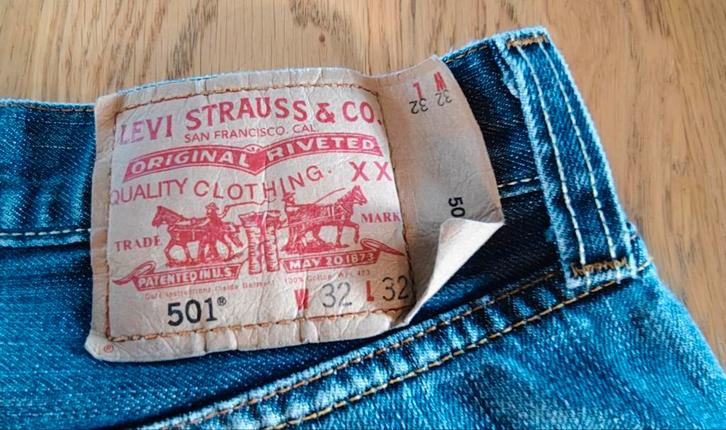 Levi's 501 Jeans - W32 L30, Kleding | Heren, Spijkerbroeken en Jeans, Gedragen, W32 (confectie 46) of kleiner, Blauw, Ophalen of Verzenden