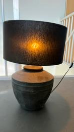 Te koop: stenen grijze lamp met zwarte kap, Ophalen of Verzenden, Zo goed als nieuw