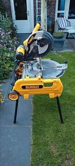 Dewalt D27107 flipover, Doe-het-zelf en Verbouw, Gereedschap | Zaagmachines, Ophalen, 1200 watt of meer, Afkortzaag, 70 mm of meer