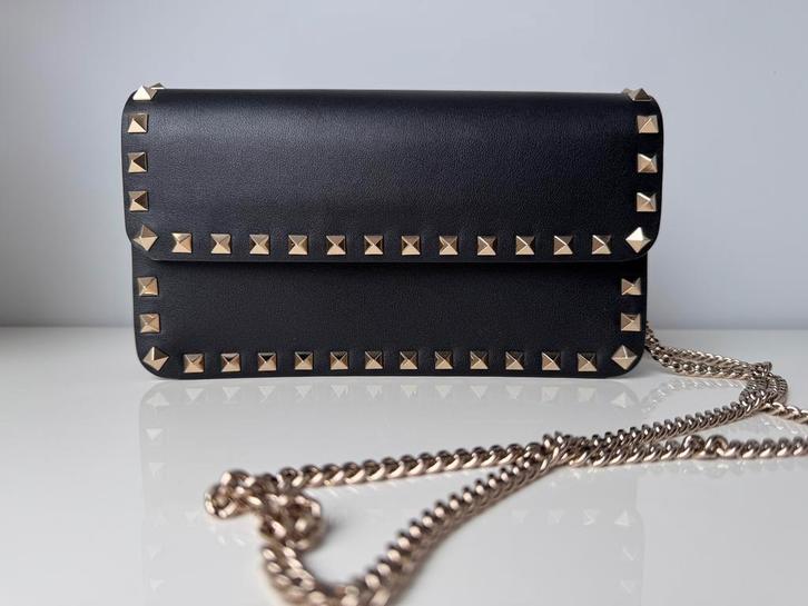 Valentino Rockstud clutch crossbody zwart, Sieraden, Tassen en Uiterlijk, Tassen | Damestassen, Zo goed als nieuw, Avondtasje