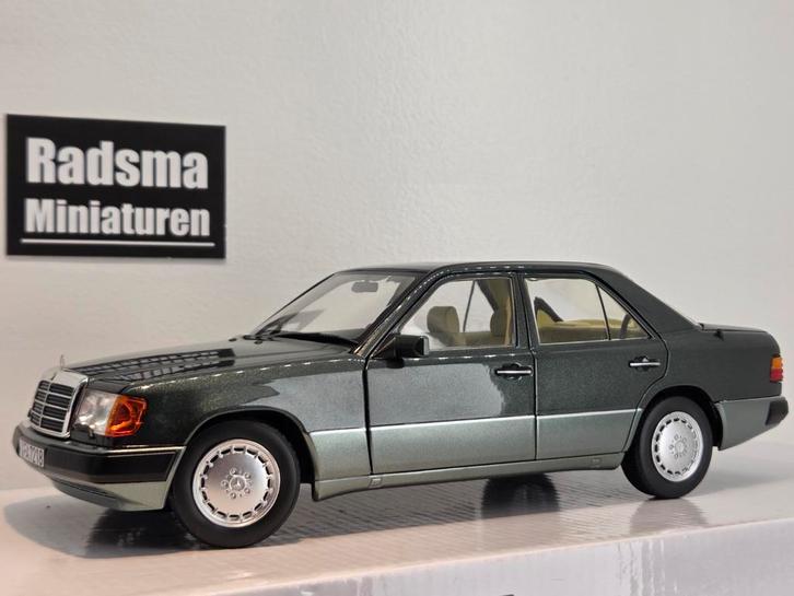 BLACK FRIDAY Mercedes-Benz 230E W124 Night Green 1:18 Norev, Hobby en Vrije tijd, Modelauto's | 1:18, Nieuw, Auto, Norev, Ophalen of Verzenden