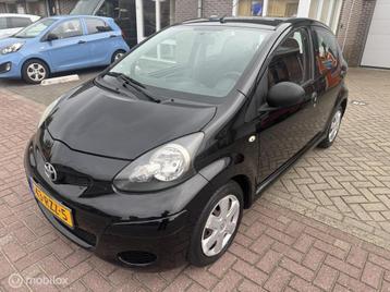 Toyota Aygo 1.0-12V Cool All-in RIJKLAAR! beschikbaar voor biedingen