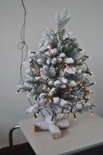 Kerstboompje met verlichting, 67 cm hoog, Diversen, Kerst, Ophalen of Verzenden, Gebruikt