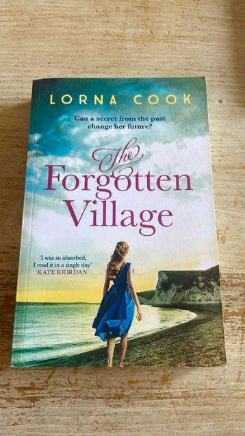 The forgotten Village - Lorna Cook beschikbaar voor biedingen