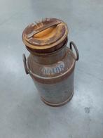 Oude Melkbus met Roest, Ophalen, Gebruikt