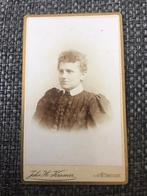 CDV, Vrouw, Joh.H. Kramer, Utrecht, Carte de Visite, Verzamelen, Foto's en Prenten, Ophalen of Verzenden, Voor 1940, Gebruikt