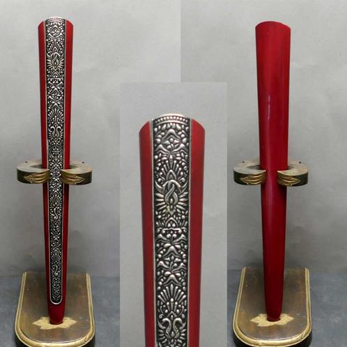 Pendok Slorok Merah OS3 Yogyakarta overschede Keris rood, Antiek en Kunst, Kunst | Niet-Westerse kunst, Ophalen of Verzenden