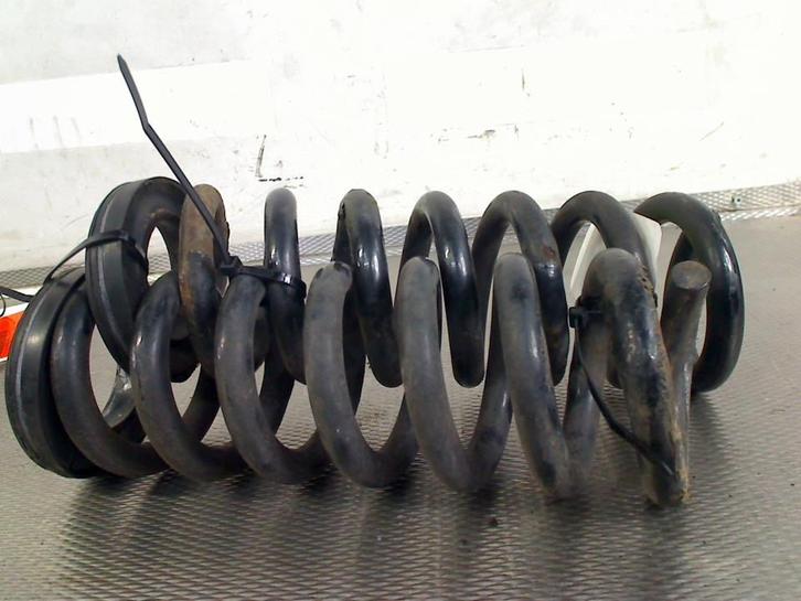 Schroefveer Set Achter Mercedes-Benz E (C207) 2009, Auto-onderdelen, Ophanging en Onderstel, Mercedes-Benz, Gebruikt