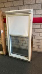 Velux GGL 206 dakraam met Velux verduisterend gordijn, Doe-het-zelf en Verbouw, Glas en Ramen, Ophalen, Gebruikt, Minder dan 80 cm