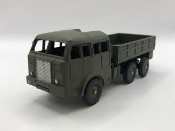 Dinky Toys 818 Berliet tous terrains Army Truck -REPAINT-M18 beschikbaar voor biedingen