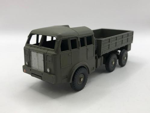 Dinky Toys 818 Berliet tous terrains Army Truck -REPAINT-M18, Hobby en Vrije tijd, Modelauto's | 1:43, Gebruikt, Auto, Dinky Toys