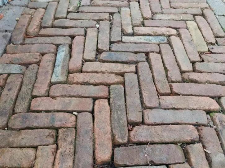 Oud gebakken waaltjes type Ijsselmeer Aktie slechts € 39,95, Tuin en Terras, Tegels en Klinkers, Gebruikt, Terrastegels, Overige materialen