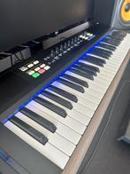 Komplete kontrol s61 midi keyboard, Muziek en Instrumenten, Midi-apparatuur, Ophalen of Verzenden, Zo goed als nieuw