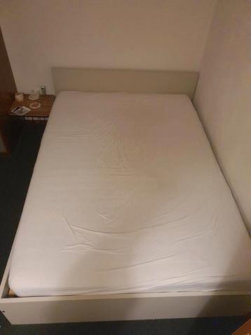 GURKSEN IKEA 140x200 bed +standaard lattenbodem met bon beschikbaar voor biedingen