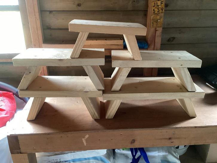 Verhogingstafeltjes/vensterbank tafeltjes., Huis en Inrichting, Krukjes, Nieuw, Hout, Ophalen of Verzenden