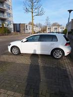Volkswagen Golf 1.0 TSI Digi Dash 110pk 5D 2017 Wit, Auto's, Volkswagen, Voorwielaandrijving, Zwart, Wit, Origineel Nederlands