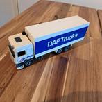 95 DAF 6 X 2 SPACE CAB BAKWAGEN & DEUREN IETS VERKLEURD., Hobby en Vrije tijd, Modelauto's | 1:50, Verzenden, Zo goed als nieuw