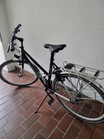 fiets beschikbaar voor biedingen