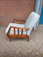 Vintage fauteuil, Huis en Inrichting, Fauteuils, Hout, Minder dan 75 cm, Ophalen of Verzenden, 50 tot 75 cm