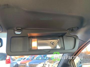 Zonneklep van een Honda Civic beschikbaar voor biedingen