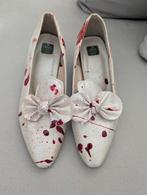 Mt 38 vintage trouwschoenen met nepbloed voor Carnaval of Ha, Ophalen of Verzenden, Zo goed als nieuw, Maat 38/40 (M), Halloween
