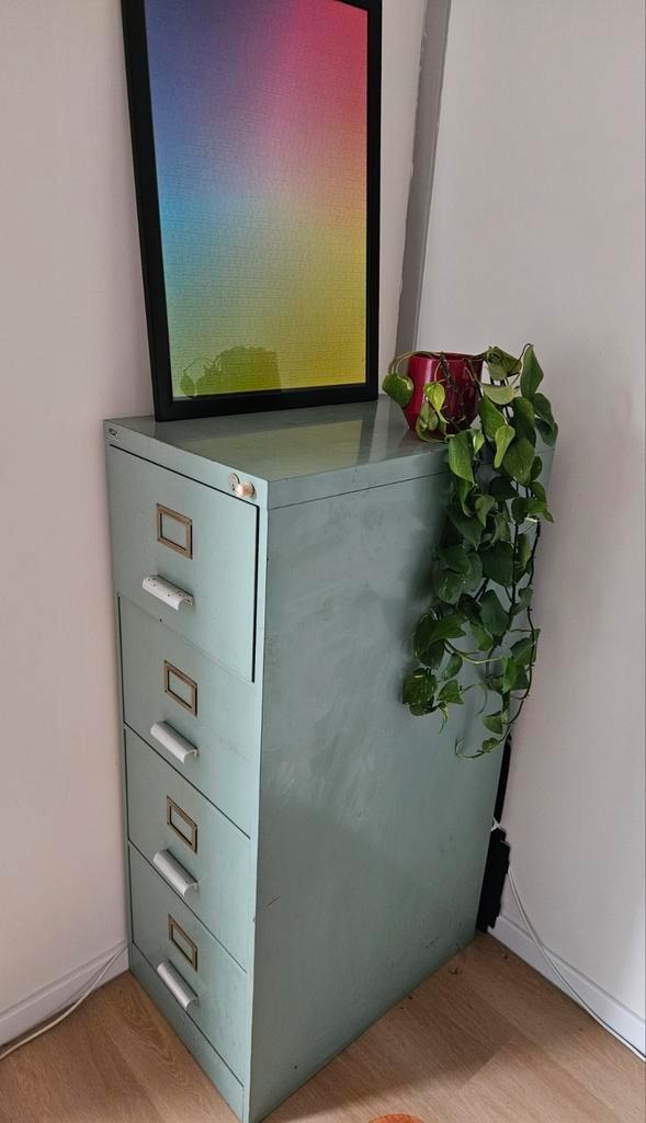 Vintage archiefkast met lades .We denken aan een vanaf  € 65, Huis en Inrichting, Kasten | Roldeurkasten en Archiefkasten, Gebruikt