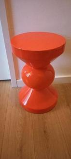 Bijzettafel Xenos Peach/Oranje, Huis en Inrichting, Tafels | Bijzettafels, Minder dan 55 cm, Rond, Zo goed als nieuw, Ophalen