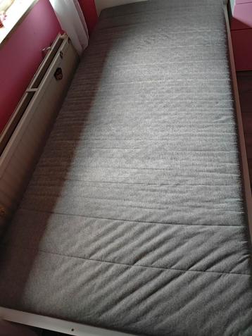 Matras 90 x200 cm eenpersoons  beschikbaar voor biedingen