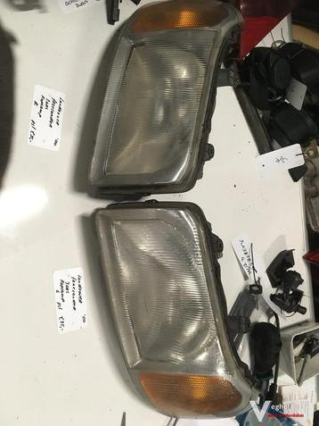 Landrover freelander 2000 Koplamp  links of rechts beschikbaar voor biedingen